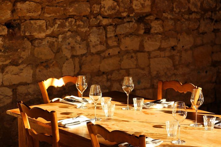 Dining 55 of 68