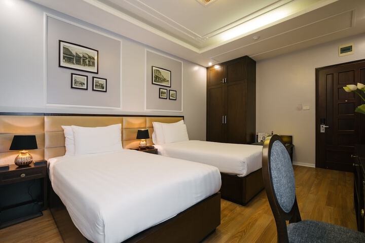 Room 15 of 45