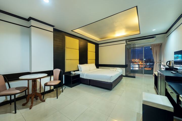Room 20 of 78