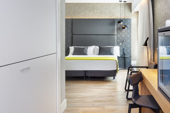 Room 10 of 79