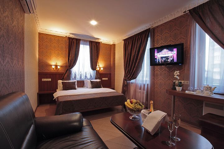 Room 3 of 45