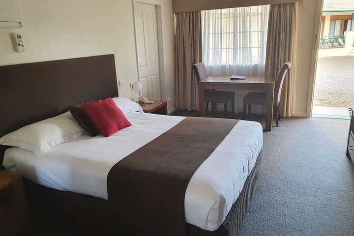 Room 10 of 62