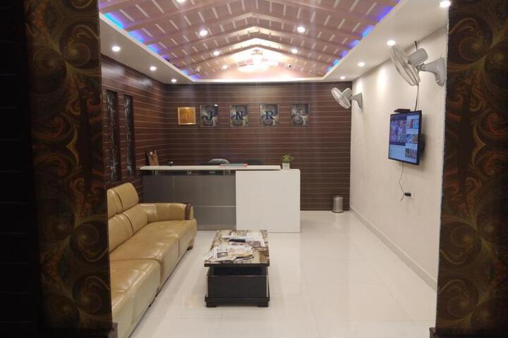 J N R Grand