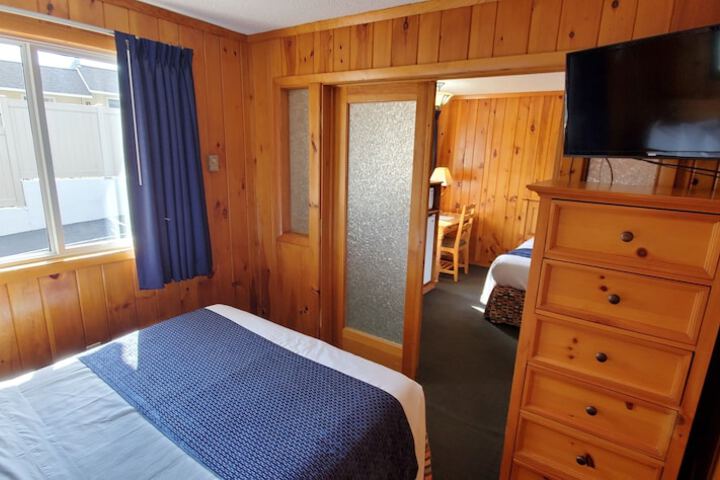 Room 37 of 145