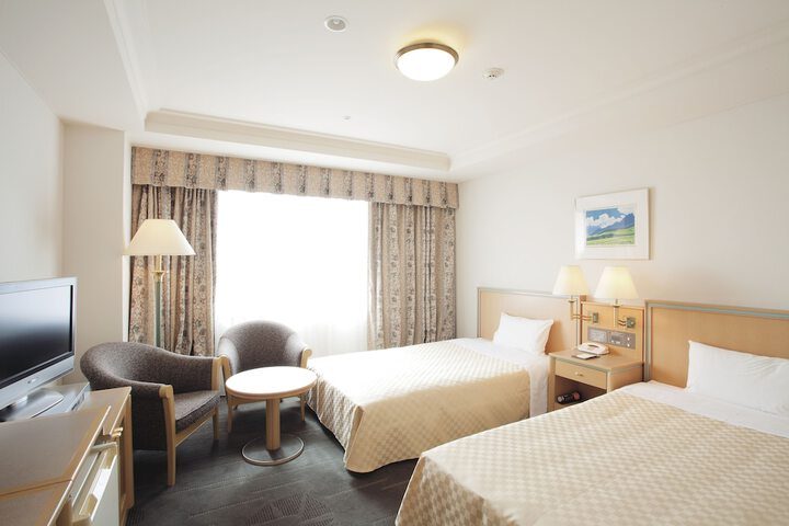Room 5 of 92