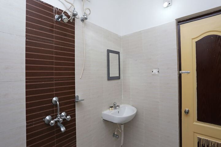 Room 19 of 19