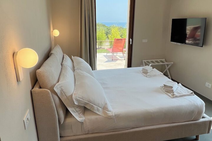Room 47 of 120