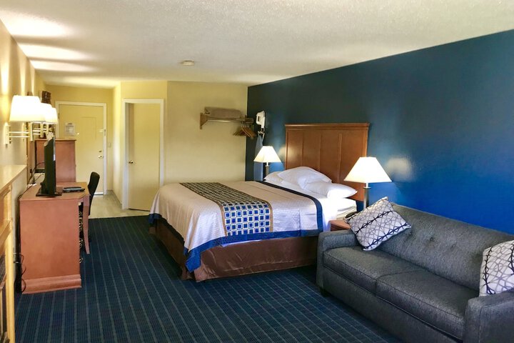 1 King Bed Mountain View (8 of 18)