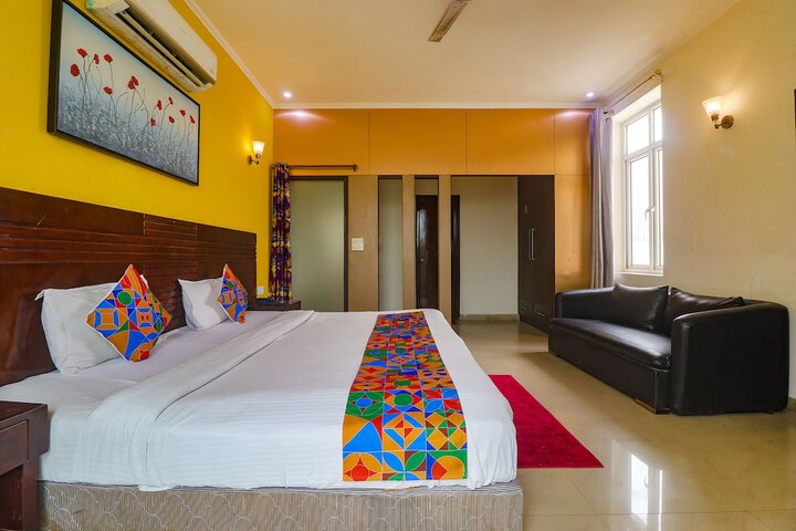 Room 19 of 35