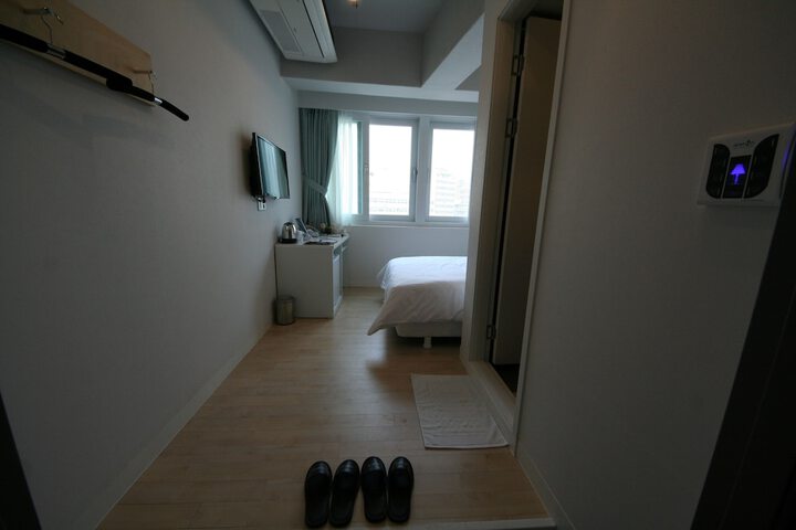 Room 26 of 52