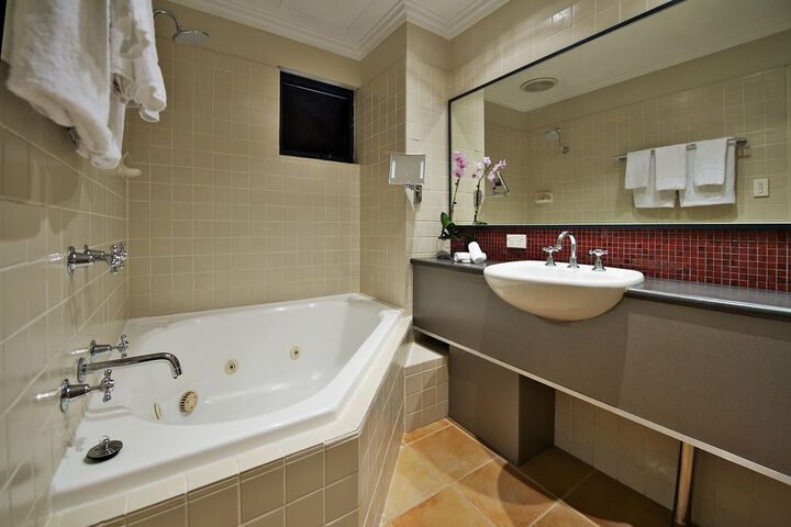 Room 20 of 46