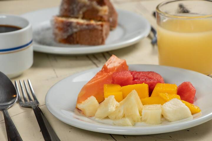 Breakfast/Coffee Service 77 of 121
