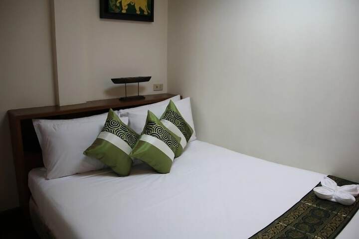 Room 14 of 48