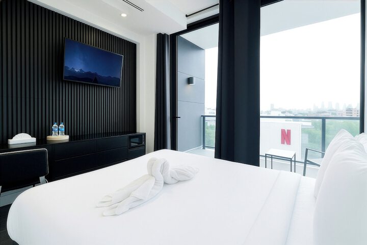 Room 46 of 89