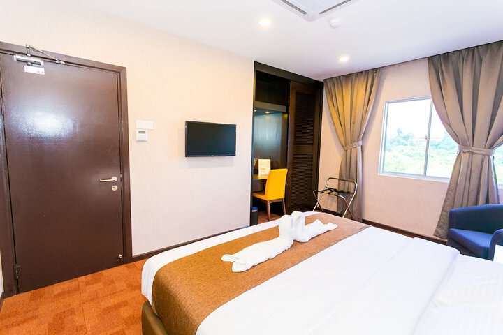 Room 42 of 90