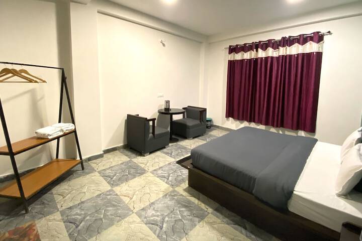 Room 43 of 53