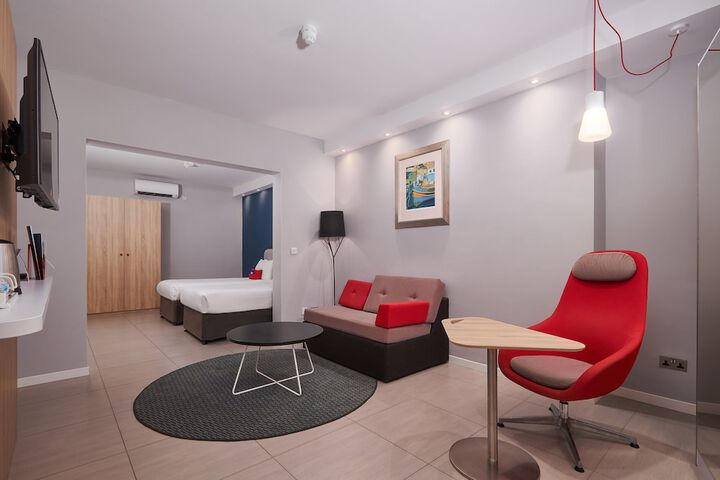 Room 20 of 99
