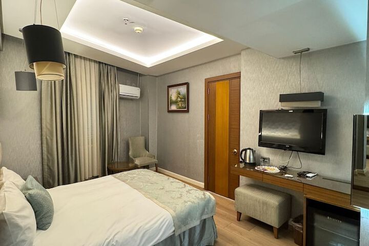Room 6 of 46