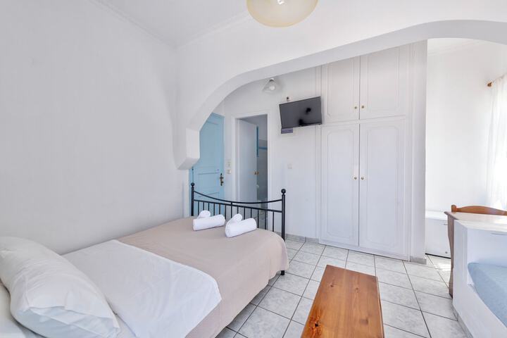Room 10 of 58