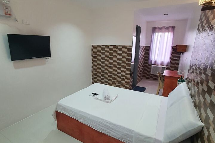 Room 13 of 65