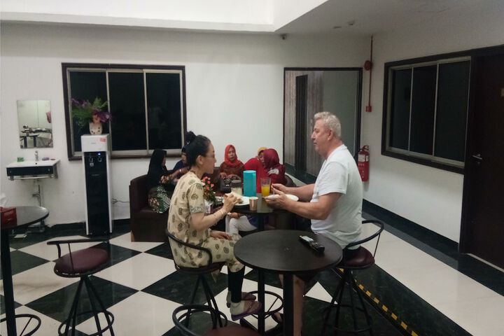 Dining 44 of 59