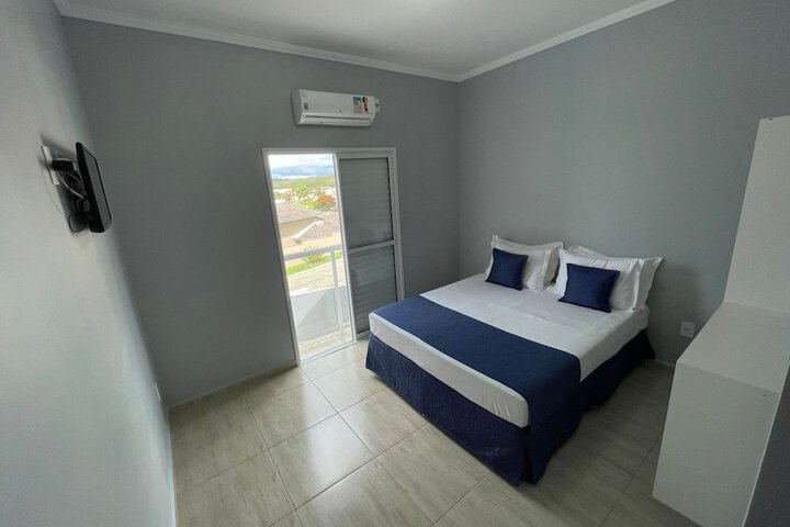 Room 11 of 21