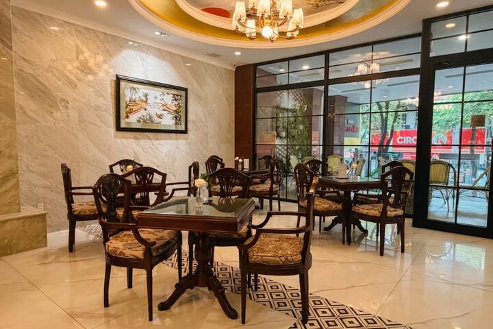 Guest Lobby