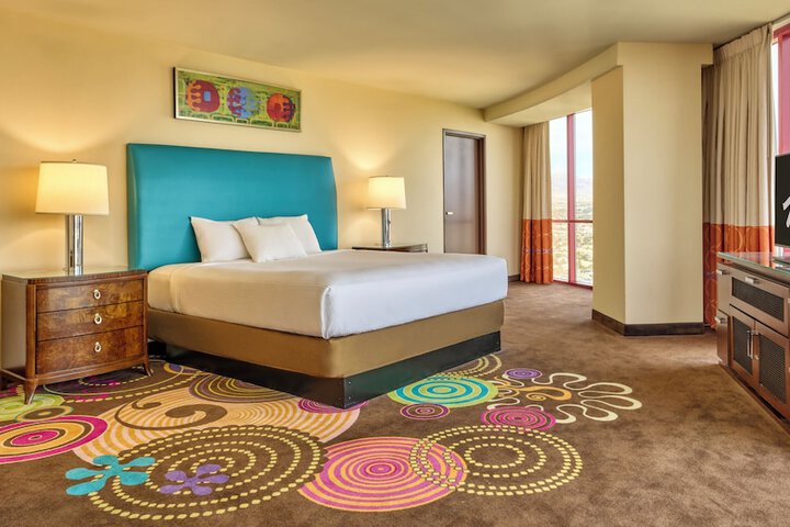 Remodeled King Suite (53 of 58)