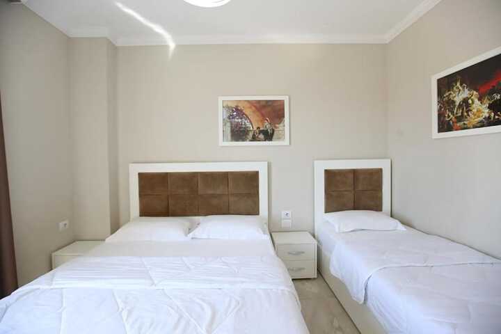 Room 9 of 46