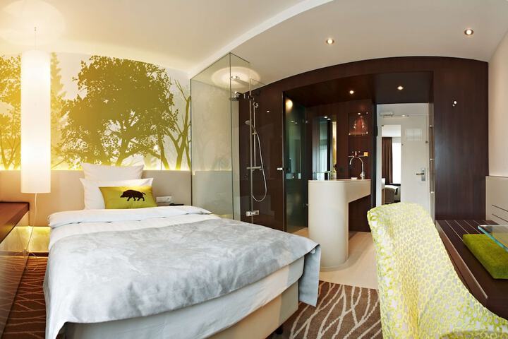 Room 11 of 71