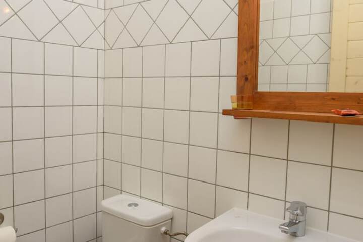 Room 10 of 47