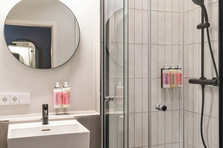Bathroom Interior Photo