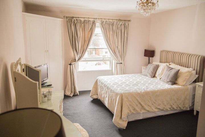 Room 7 of 35