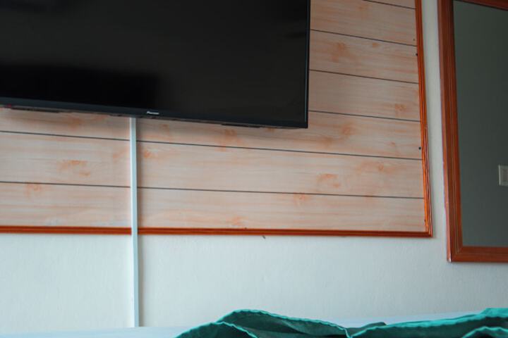 Room 49 of 95