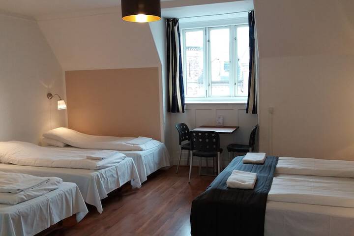 Room 10 of 56