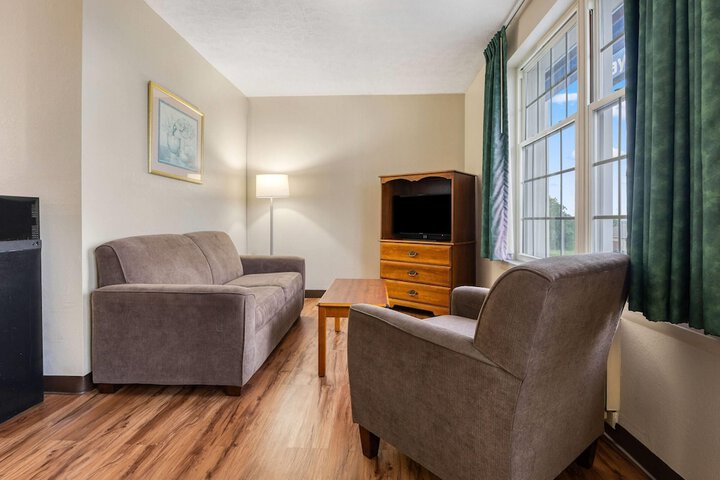 Room 26 of 46