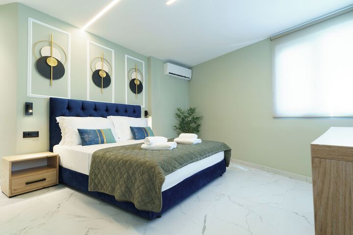 Room 17 of 100