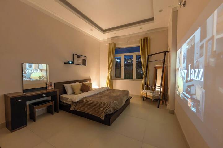 Room 35 of 101