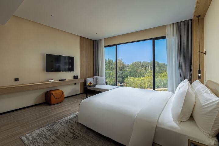 Room 20 of 133