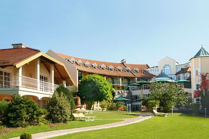Hotel 3 of 11