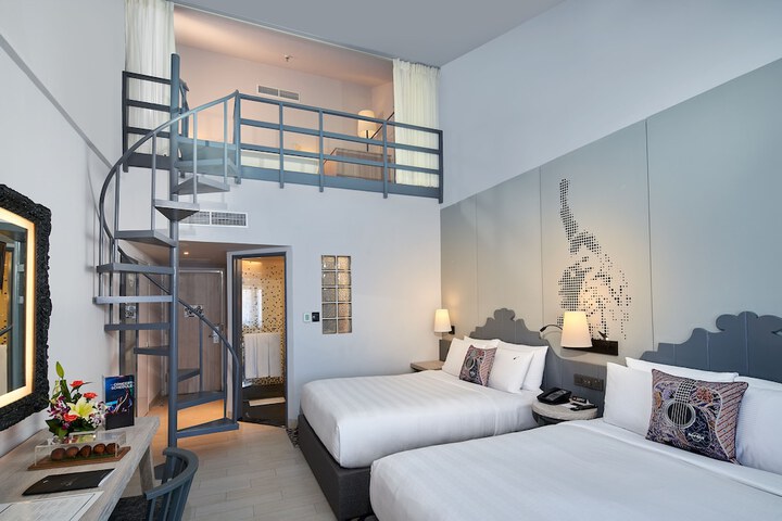 Room 7 of 53