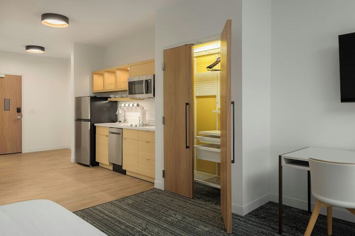 Room 10 of 41