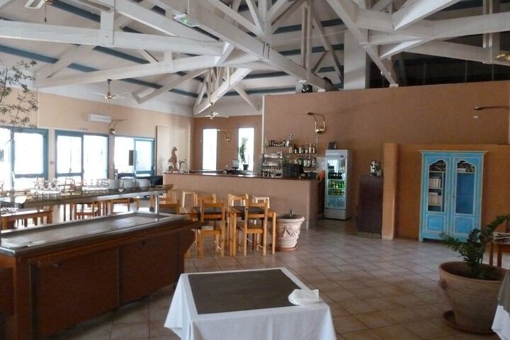 Dining 11 of 20