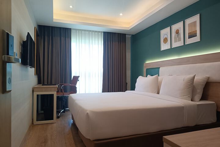 Room 8 of 54