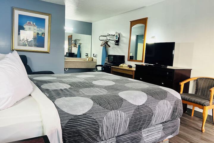 Room 18 of 54