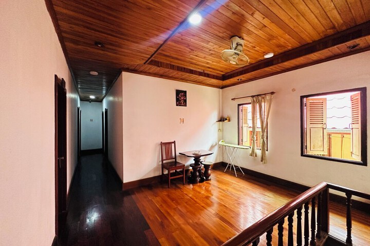 Room 50 of 60