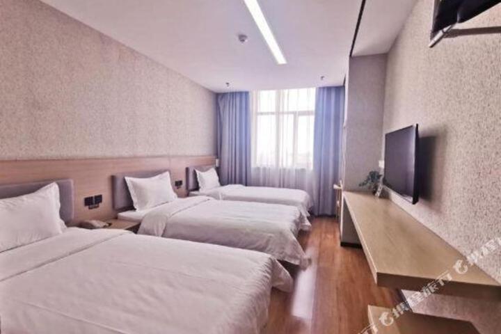 Boan Hotel (West Daqing Road Karamay)