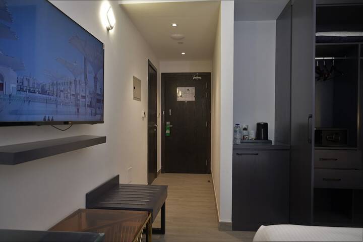 Room 15 of 26