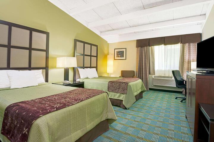 1 King Bed (1 of 3)