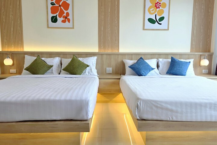 Room 34 of 97